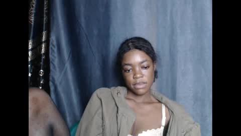 Snapshot of sexyxbunnyxx chatting on 7, 12, 2024 Blue online show from 7, 12, 2024