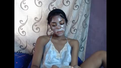 Snapshot of sexyxbunnyxx chatting on 9, 1, 2025 Blue online show from 9, 1, 2025