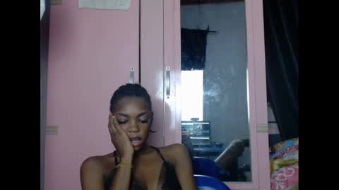 Snapshot of sexyxbunnyxx chatting on 13, 1, 2025 Blue online show from 13, 1, 2025