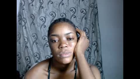 Snapshot of sexyxbunnyxx chatting on 31, 1, 2025 Blue online show from 31, 1, 2025