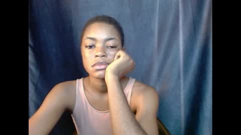Snapshot of sexyxbunnyxx chatting on 4, 3, 2025 Blue online show from 4, 3, 2025
