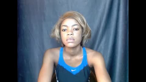 Snapshot of sexyxbunnyxx chatting on 7, 3, 2025 Blue online show from 7, 3, 2025