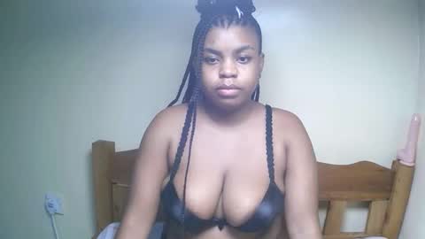 sexyyred_ online show from 20, 5, 2026