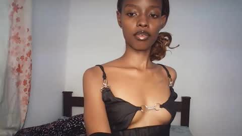 sexyzuriel online show from 18, 2, 2026