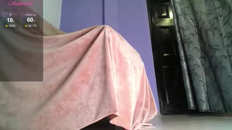 shadow_lunaazul online show from 8, 1, 2026