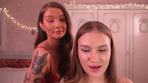 Snapshot of shadowladyyy chatting on 5, 1, 2025 Sindy and Nancy Next stream 1 December online show from 5, 1, 2025