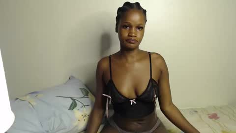 Snapshot of shakkiecam chatting on 21, 10, 2025 Shaky online show from 21, 10, 2025