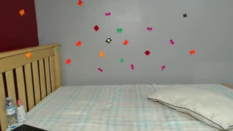 Snapshot of shaky396294 chatting on 4, 1, 2025 shaky xxx online show from 4, 1, 2025