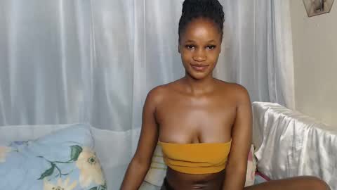Snapshot of shaky396294 chatting on 12, 10, 2025 shaky xxx online show from 12, 10, 2025