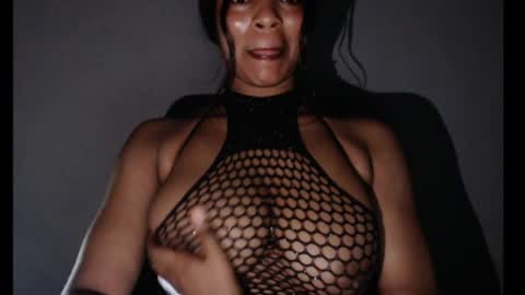ESTHER online show from 25, 5, 2026