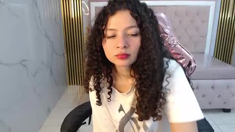Snapshot of shalon_diaz_sub chatting on 17, 12, 2024 Shalon  online show from 17, 12, 2024