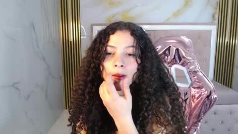 Snapshot of shalon_diaz_sub chatting on 30, 12, 2024 Shalon  online show from 30, 12, 2024