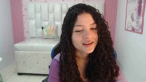 Snapshot of shalon_diaz_sub chatting on 9, 9, 2025 Shalon  online show from 9, 9, 2025