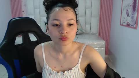Snapshot of shalon_diaz_sub chatting on 13, 9, 2025 Shalon  online show from 13, 9, 2025