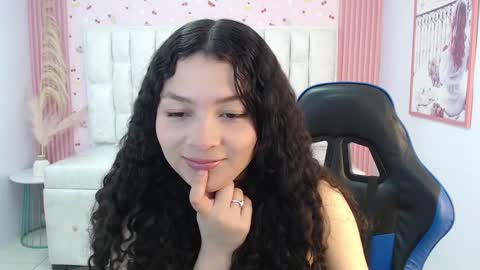 Snapshot of shalon_diaz_sub chatting on 2, 10, 2025 Shalon  online show from 2, 10, 2025