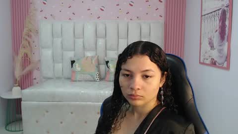Snapshot of shalon_diaz_sub chatting on 6, 10, 2025 Shalon  online show from 6, 10, 2025