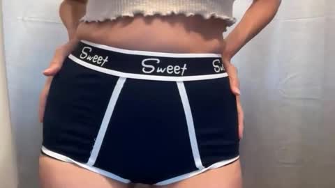 Snapshot of shamanwoman chatting on 1, 12, 2025 Shaman Woman online show from 1, 12, 2025