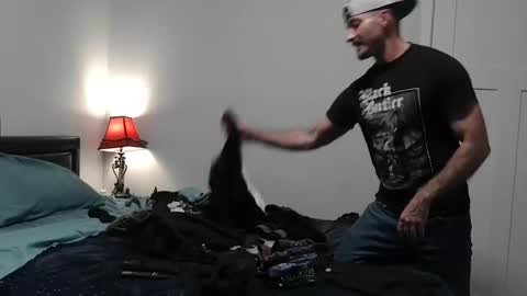 Snapshot of shameus69 chatting on 22, 12, 2025 shameus69 online show from 22, 12, 2025