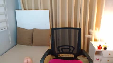 Snapshot of shanaiamiraclets chatting on 20, 2, 2025 miraclets online show from 20, 2, 2025