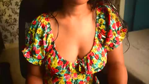 Snapshot of shanaya_indian chatting on 16, 9, 2025 shanaya indian online show from 16, 9, 2025