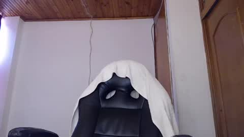 shanel_lozano online show from 21, 4, 2026