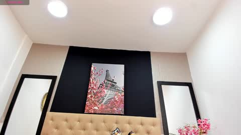 S H A N E L L E   online show from 5, 2, 2025