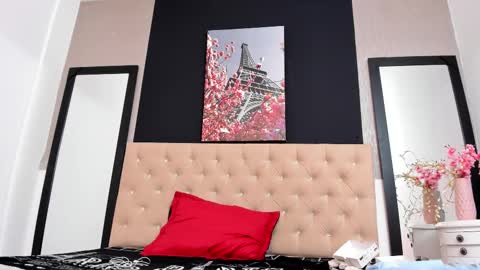 S H A N E L L E   online show from 11, 2, 2025