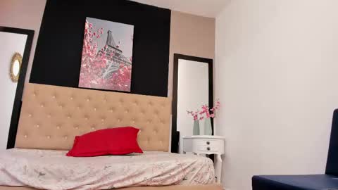 S H A N E L L E   online show from 5, 3, 2025