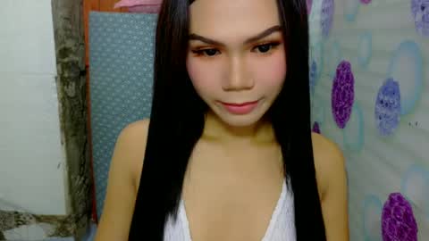 shanica_lee972385 online show from 25, 5, 2026