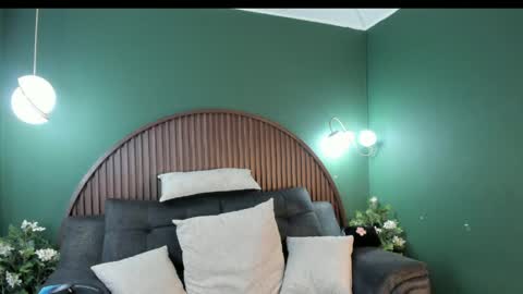 shannel__queen online show from 7, 5, 2026