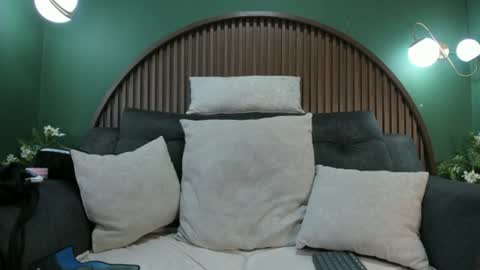 Snapshot of shannel__queen chatting on 24, 6, 2026 shannel__queen online show from 24, 6, 2026