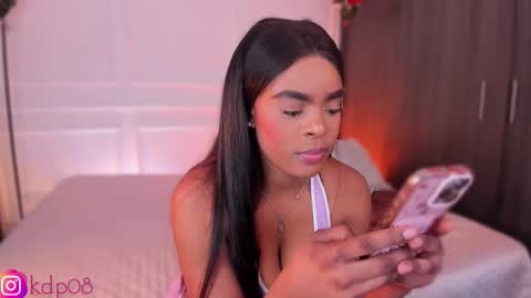 Snapshot of shannol_ryan chatting on 27, 10, 2025 Shannol online show from 27, 10, 2025