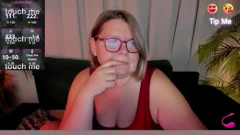 Snapshot of shannonshine chatting on 22, 9, 2025 Shannon online show from 22, 9, 2025