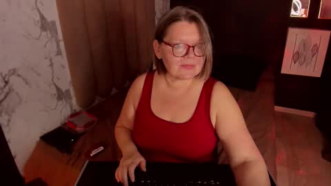 Snapshot of shannonshine chatting on 11, 10, 2025 Shannon online show from 11, 10, 2025