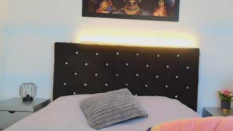  Shanon  online show from 31, 3, 2026