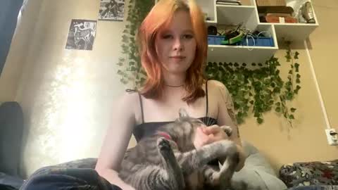 Kristin online show from 17, 10, 2025