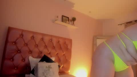 shantal_cruz1 online show from 22, 3, 2026