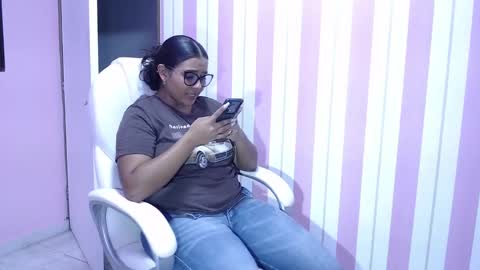 Snapshot of shantal_luw chatting on 30, 12, 2024 shantal online show from 30, 12, 2024