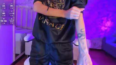 Snapshot of shantal_thompson21 chatting on 5, 12, 2025 Shantal online show from 5, 12, 2025