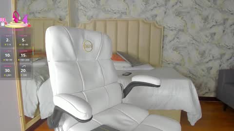 Snapshot of shantal_thompson21 chatting on 22, 12, 2025 Shantal online show from 22, 12, 2025