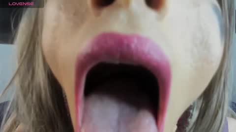 Snapshot of shantala_nastasiia chatting on 19, 5, 2026 shantala nastasiia online show from 19, 5, 2026