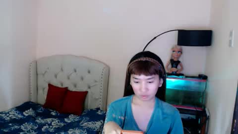 Snapshot of shantalfoxxy chatting on 28, 4, 2026 SHANTA FOX s online show from 28, 4, 2026