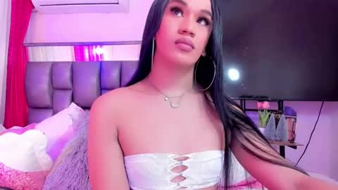 Shantal girls online show from 27, 12, 2024