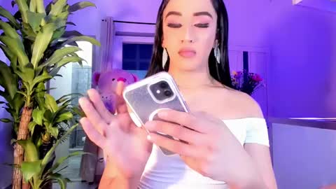 Shantal girls online show from 15, 2, 2025