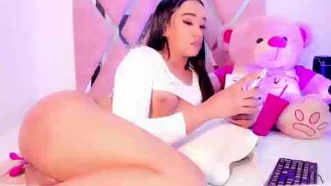 Shantal girls online show from 21, 2, 2025