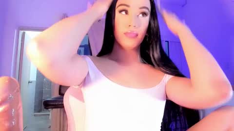 Shantal girls online show from 5, 3, 2025