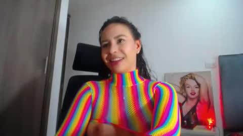 Snapshot of shantalhot69 chatting on 5, 2, 2025 Shantal online show from 5, 2, 2025