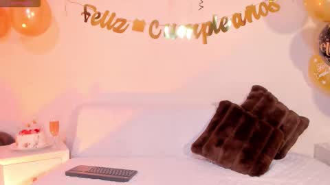 Snapshot of shantallmiller chatting on 13, 3, 2026 Shantall Miller online show from 13, 3, 2026