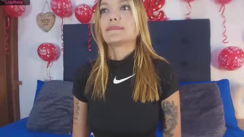 shantallvegga1 online show from 16, 2, 2026