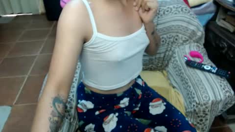 shanyflores5 online show from 8, 6, 2026